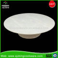 Täglich benutzter weißer Kuchen-Standplatz Chinas traditionelles Design, feine Steinfrucht-Kuchen-Platte